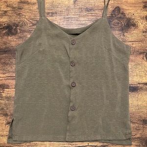 FREE WITH BUNDLE Button up tank top